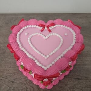 New Valentines Rosses Pearls Bow Pink Cake